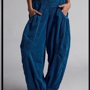 BDG Urban Outfitters Em Corduroy Pocket Pants in TEAL - XS but FITS LIKE XXS